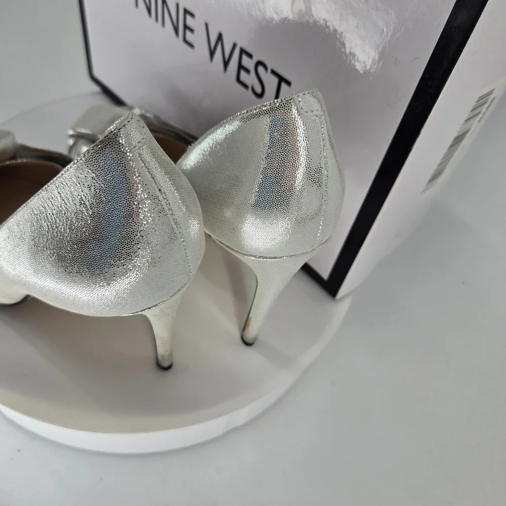 Nine West Edlina Silver Metallic Bow D'Orsay Pointed Toe Stiletto Pumps Heels 8M